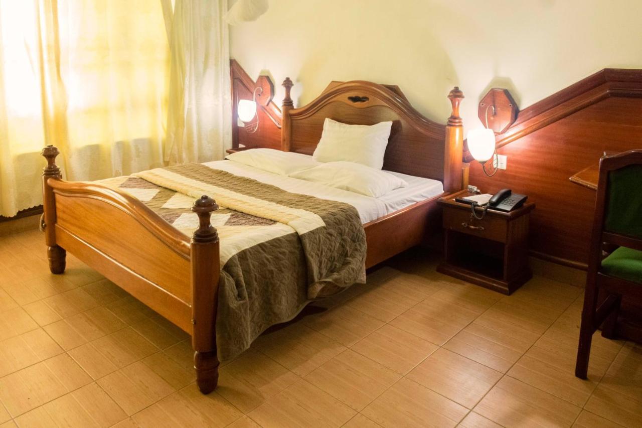 Palm World Hotels Mbarara Εξωτερικό φωτογραφία