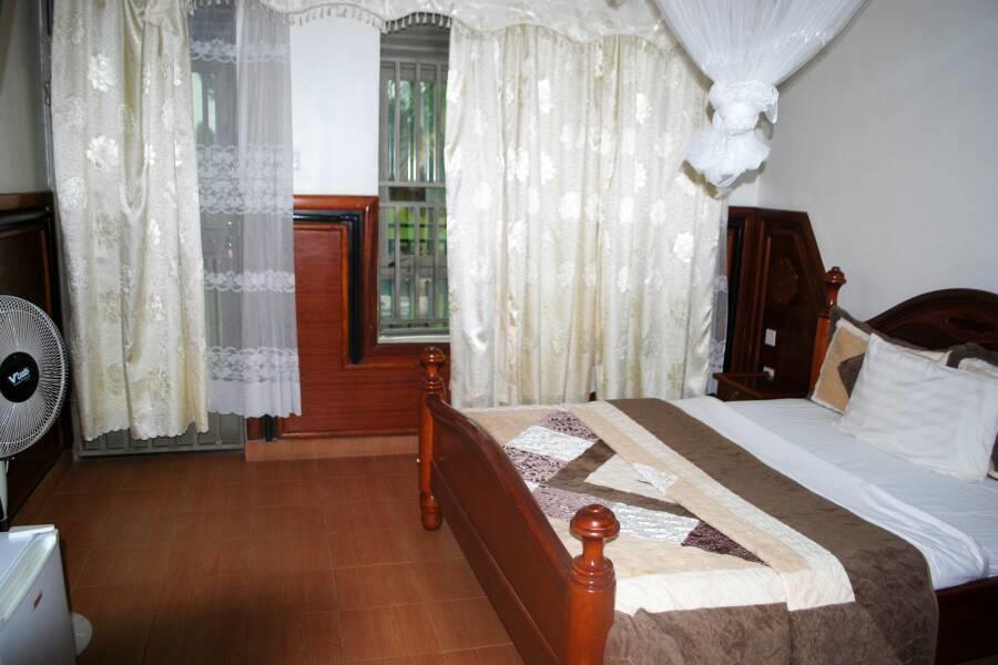 Palm World Hotels Mbarara Εξωτερικό φωτογραφία